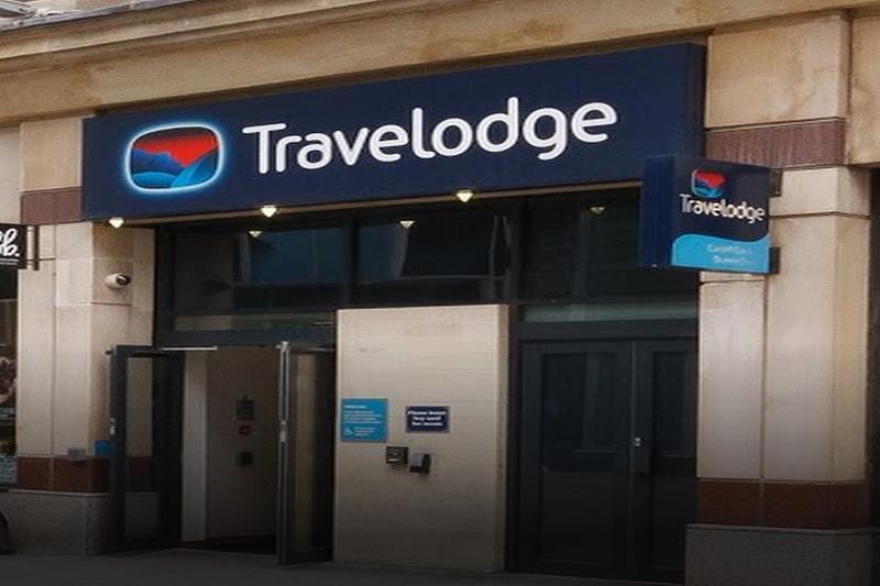 Travelodge Cardiff Central Queen Street Εξωτερικό φωτογραφία