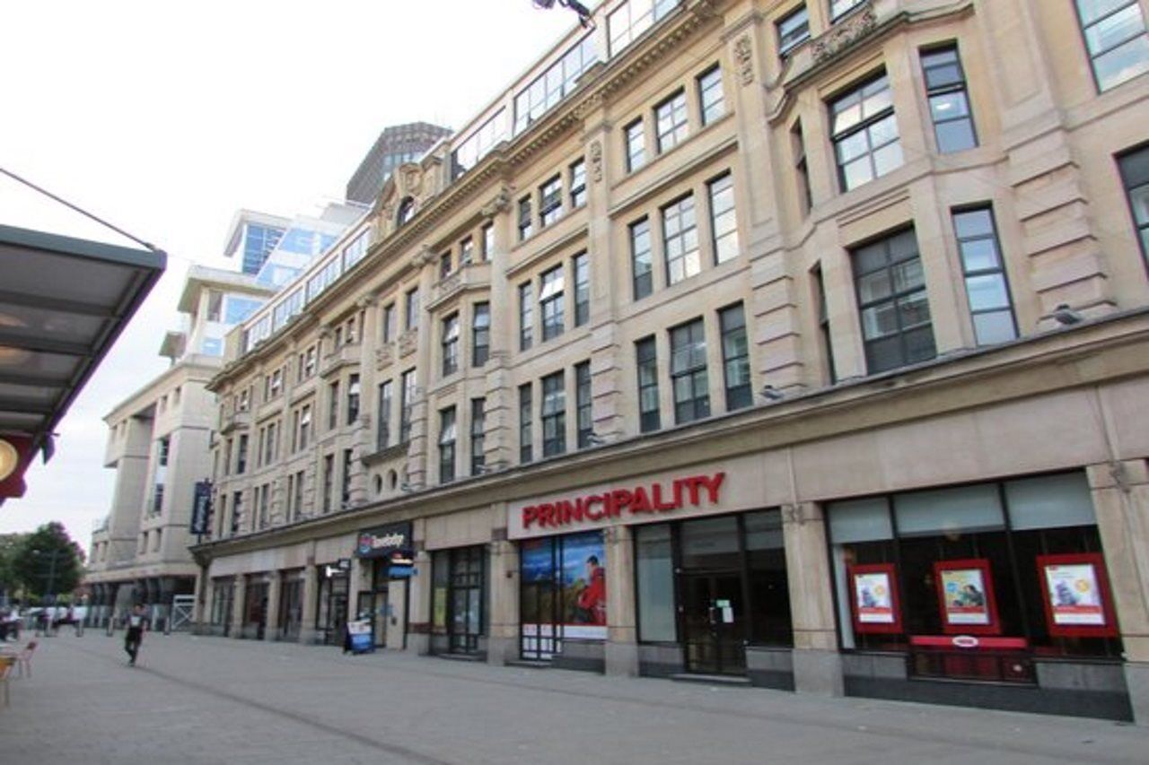 Travelodge Cardiff Central Queen Street Εξωτερικό φωτογραφία