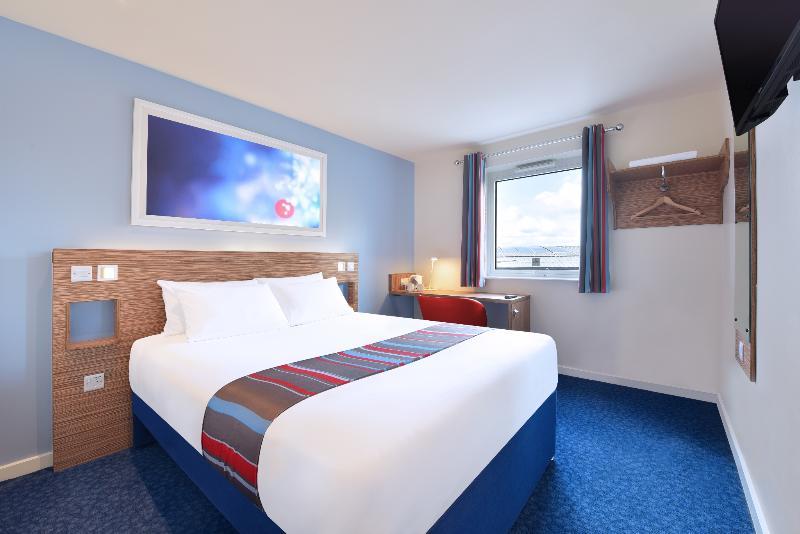Travelodge Cardiff Central Queen Street Εξωτερικό φωτογραφία